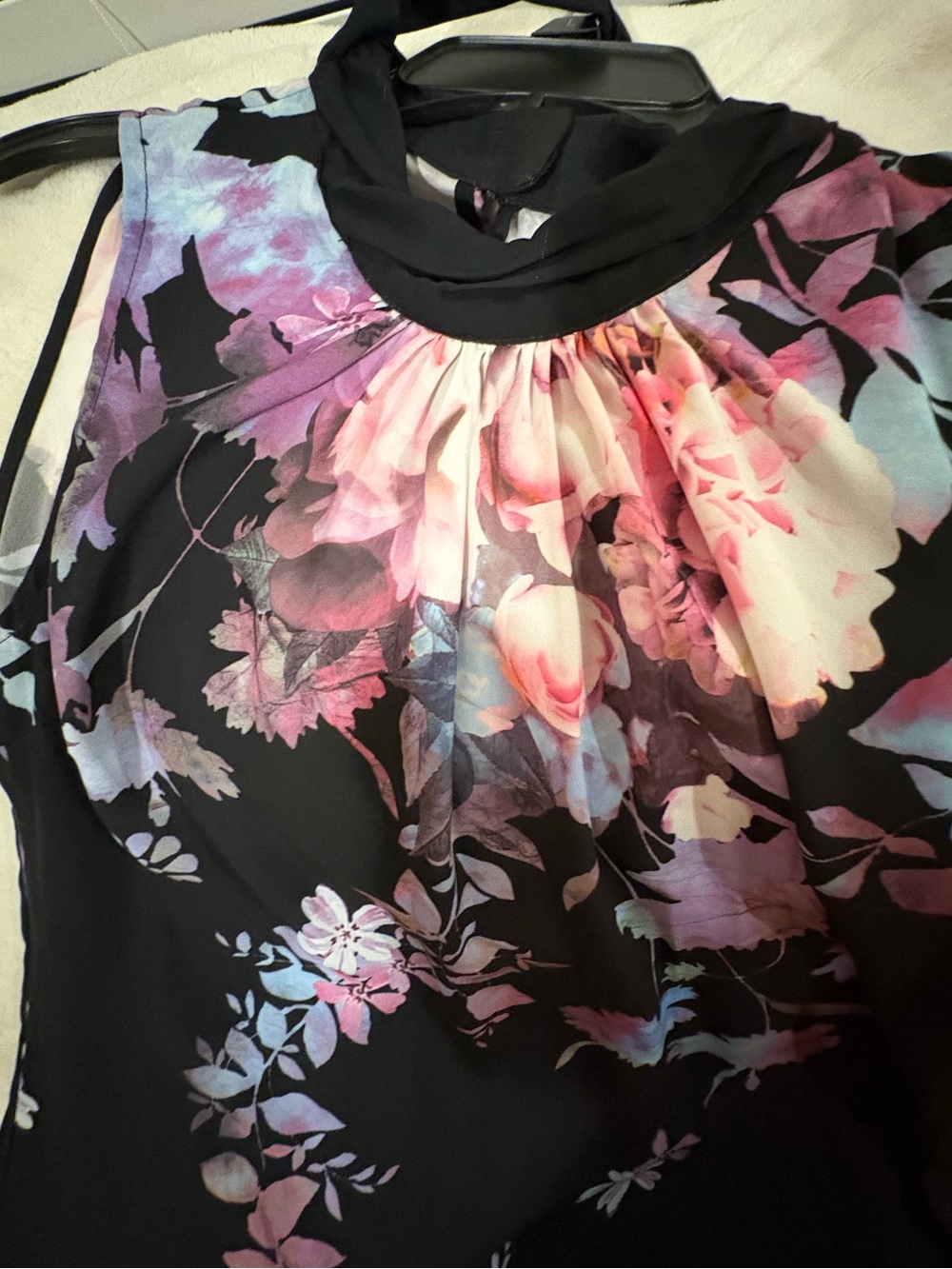 New York & Company Black Halter Top with tie bow with Pink and Blue Floral Print - Picture 6 of 7